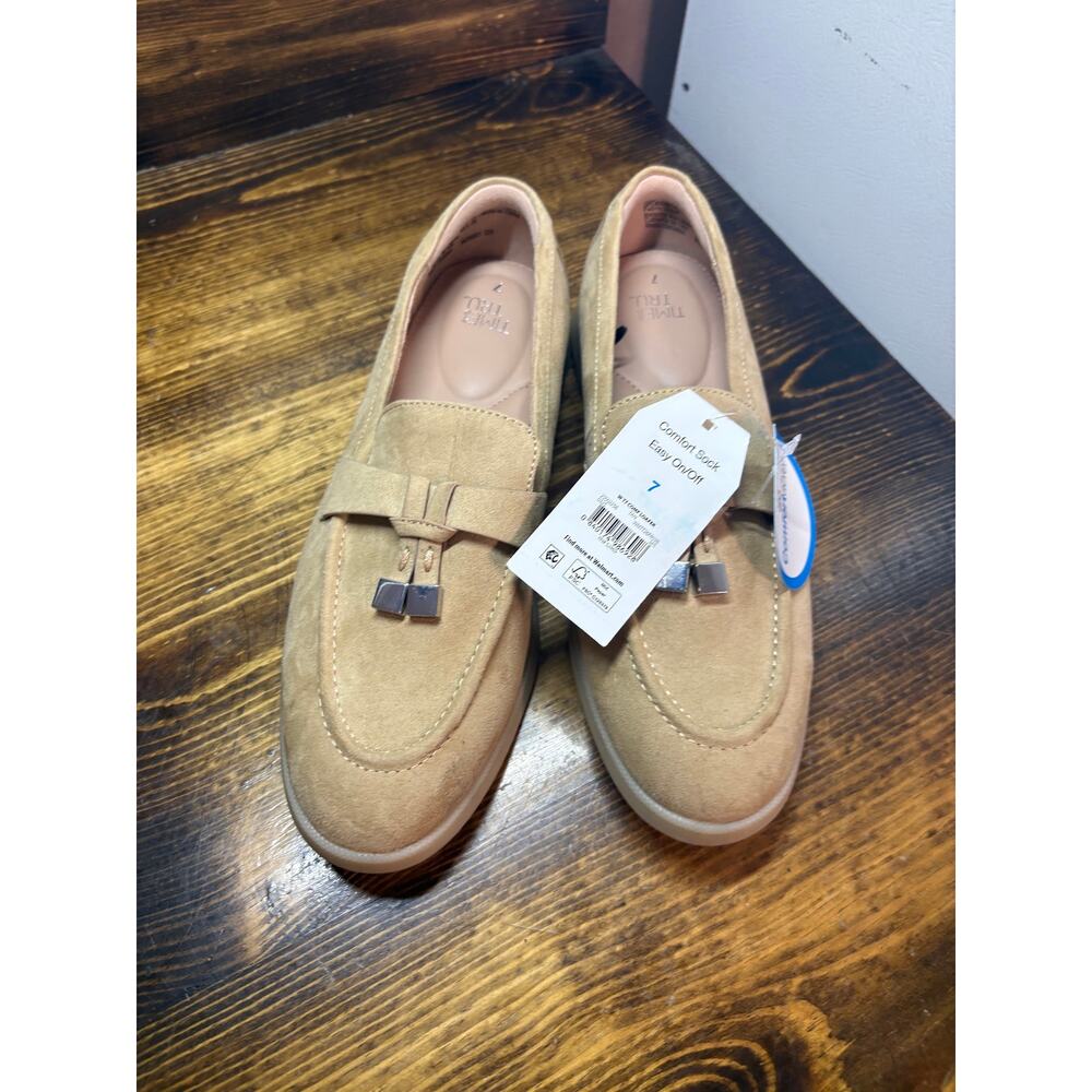 Time And Tru Tan Tassel Loafers‎ Size 7